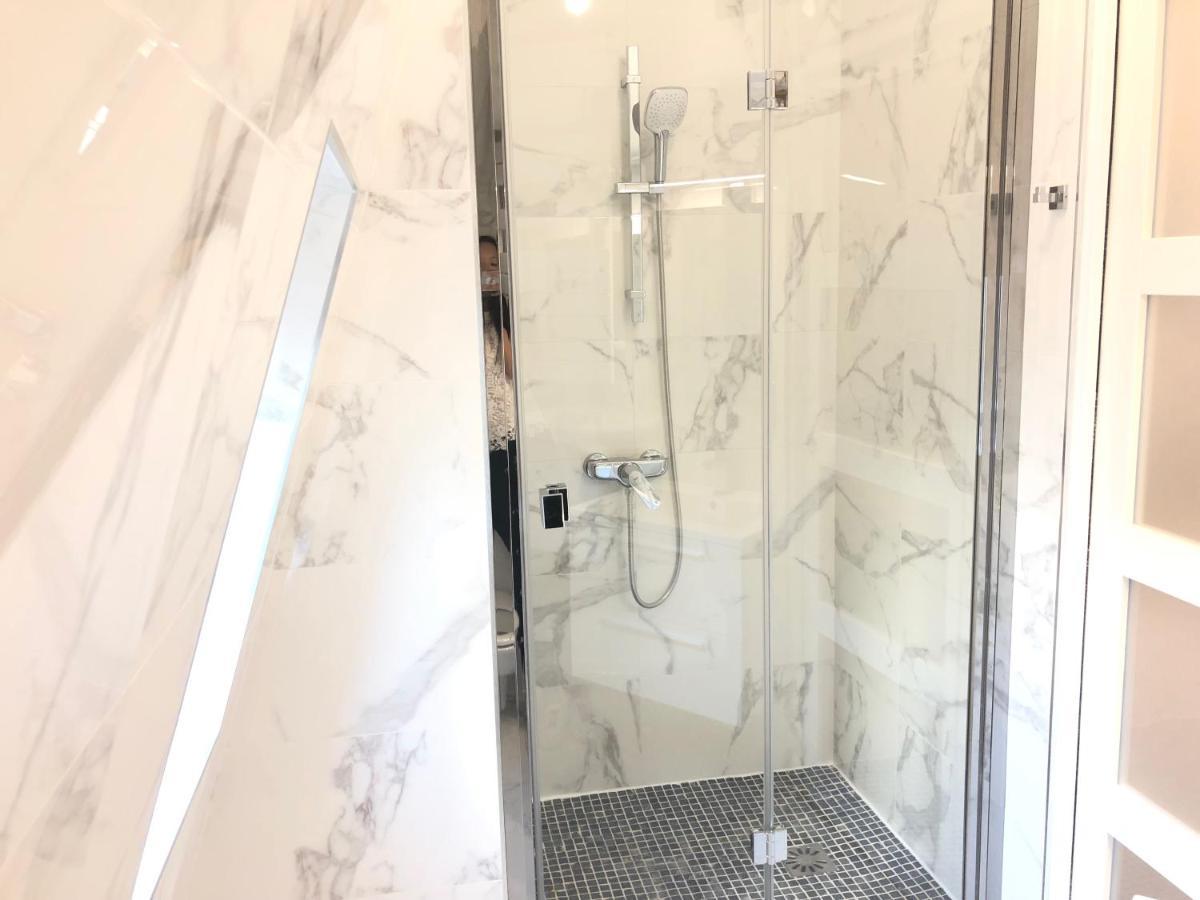 Elegance Haussmanienne, Studio Moderne Et Cosy Paryż Zewnętrze zdjęcie